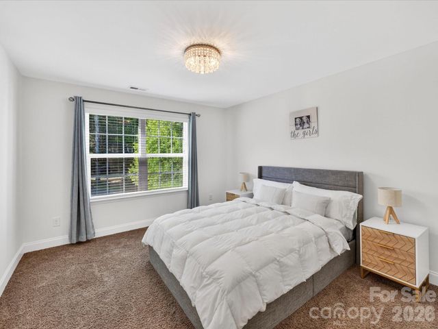 113 Hillandale Road, Charlotte, NC 28270