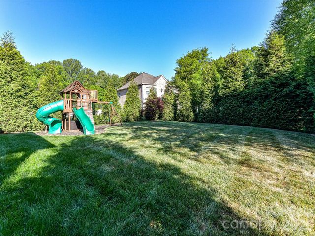 113 Hillandale Road, Charlotte, NC 28270