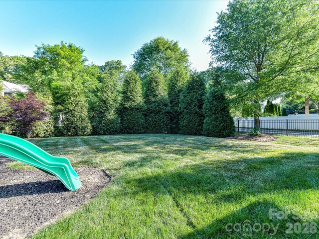 113 Hillandale Road, Charlotte, NC 28270