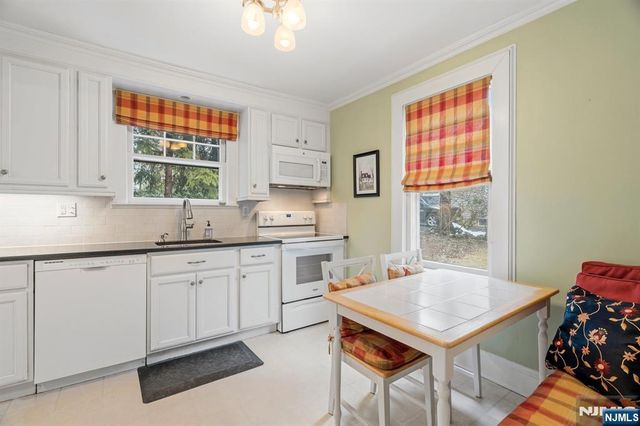 97 Harding Road, Glen Rock, NJ 07452