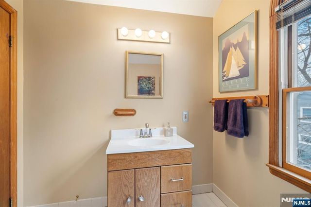 97 Harding Road, Glen Rock, NJ 07452