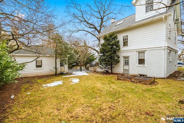 97 Harding Road, Glen Rock, NJ 07452