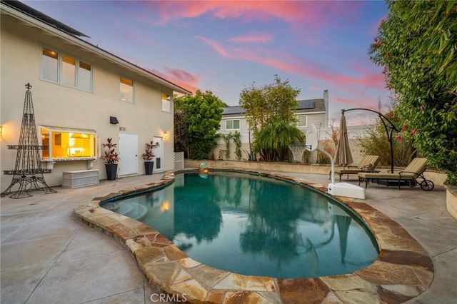 16642 Melville Circle, Huntington Beach, CA 92649