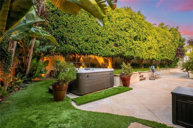 16642 Melville Circle, Huntington Beach, CA 92649