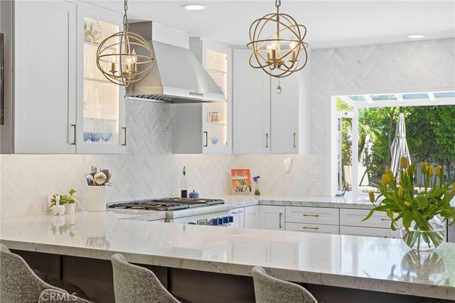 16642 Melville Circle, Huntington Beach, CA 92649