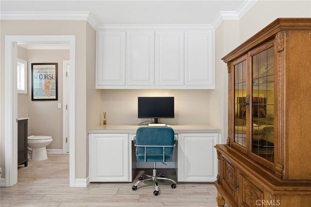 16642 Melville Circle, Huntington Beach, CA 92649