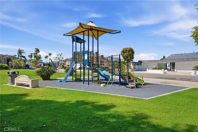 16642 Melville Circle, Huntington Beach, CA 92649