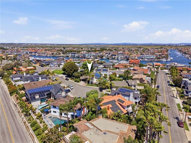 16642 Melville Circle, Huntington Beach, CA 92649