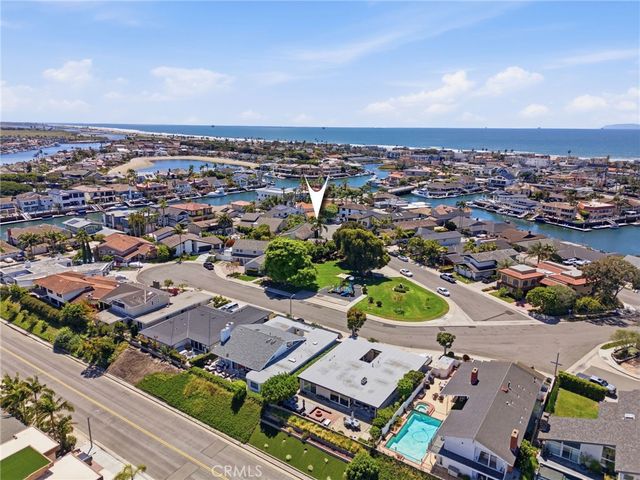 16642 Melville Circle, Huntington Beach, CA 92649