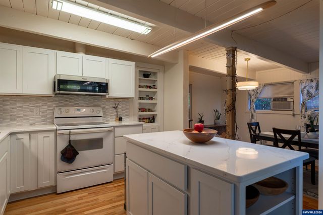 2825 NW Greeley Av, Corvallis, OR 97330