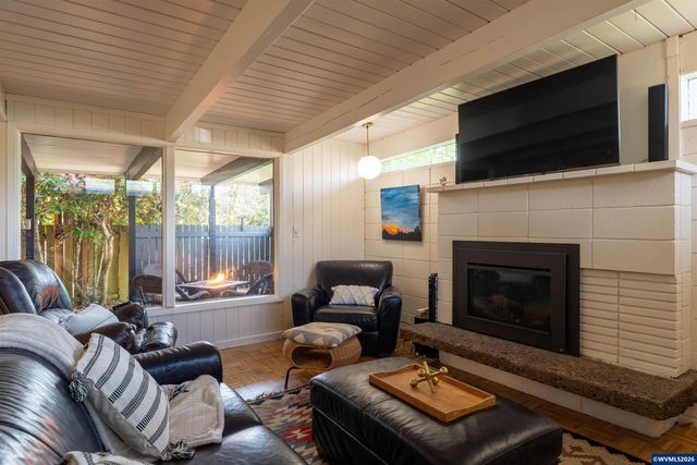 2825 NW Greeley Av, Corvallis, OR 97330