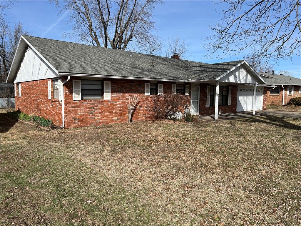 1602 SE P Street, Bentonville, AR 72712