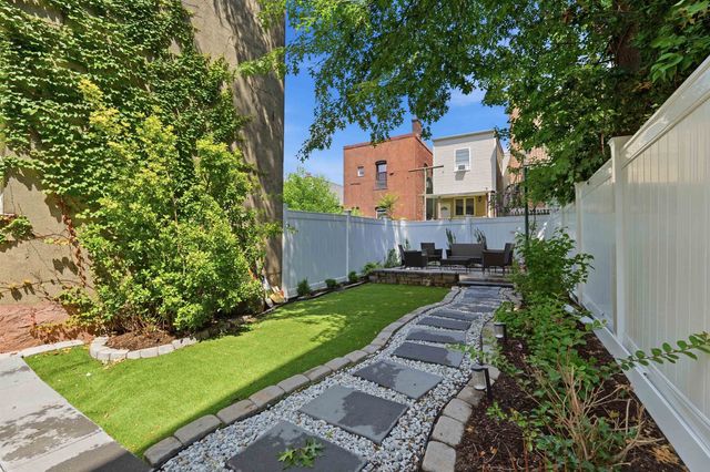 112 BEACH ST, Jc, Heights, NJ 07307