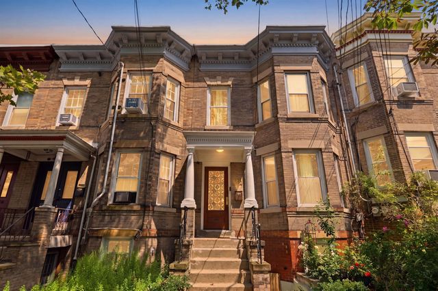 112 BEACH ST, Jc, Heights, NJ 07307