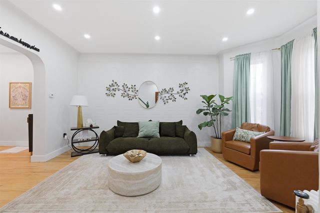 112 BEACH ST, Jc, Heights, NJ 07307