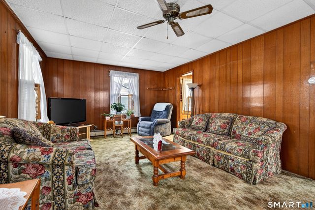 59 Vivian Street, Waterford, CT 06385