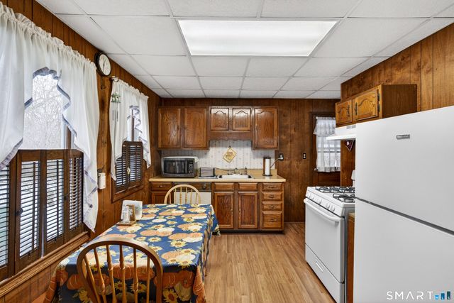 59 Vivian Street, Waterford, CT 06385