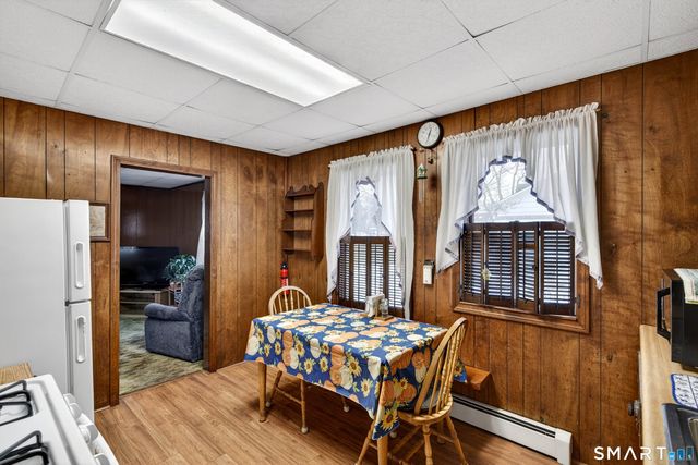 59 Vivian Street, Waterford, CT 06385