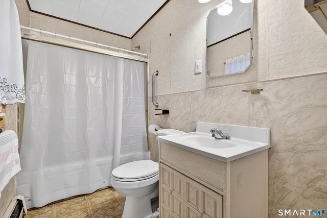 59 Vivian Street, Waterford, CT 06385