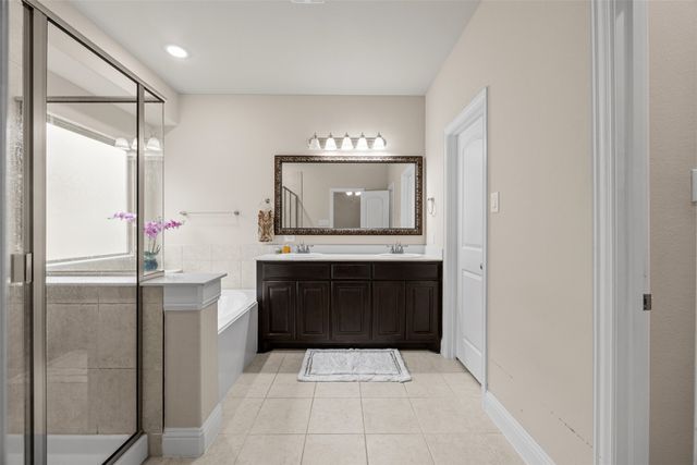 204 Finlee Lane, Red Oak, TX 75154