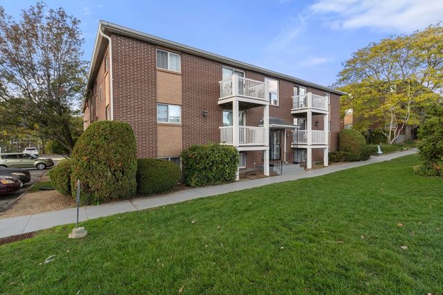 596 Boston Post Rd E 23, Marlborough, MA 01752