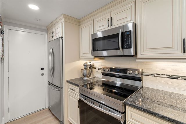 596 Boston Post Rd E 23, Marlborough, MA 01752