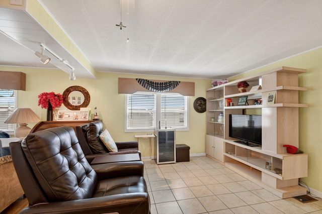 40008 Humaco Bay, Boynton Beach, FL 33436