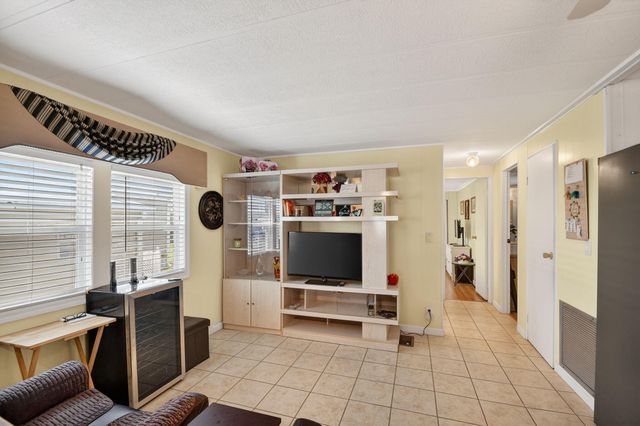 40008 Humaco Bay, Boynton Beach, FL 33436