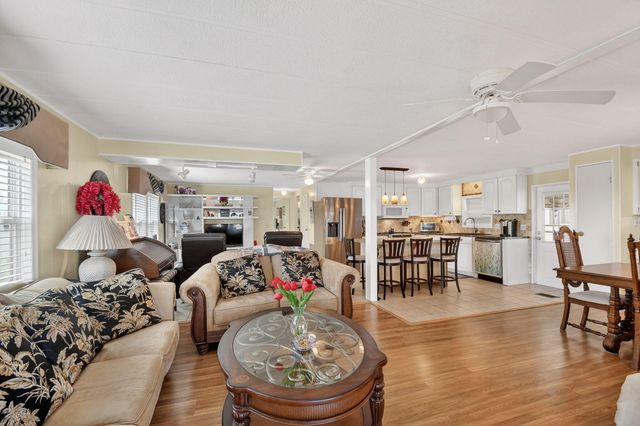 40008 Humaco Bay, Boynton Beach, FL 33436