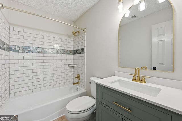 2864 Gaines Mill Road, Gainesville, GA 30507