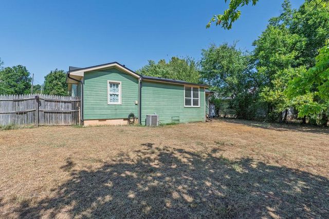 1711 N Rickey Road, Shawnee, OK 74804