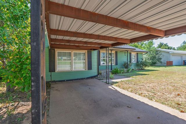 1711 N Rickey Road, Shawnee, OK 74804