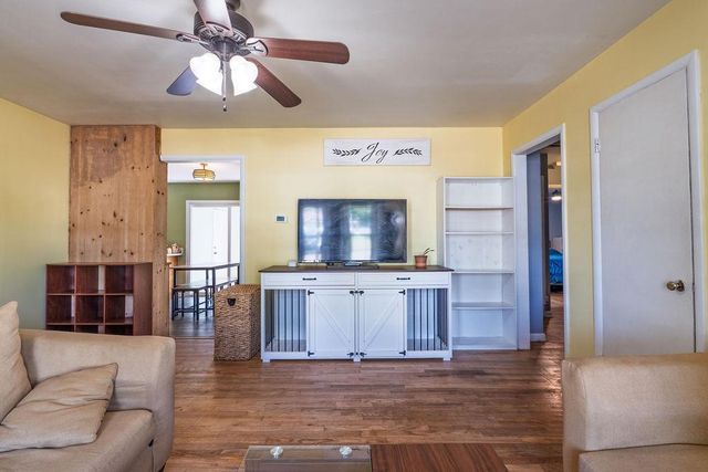 1711 N Rickey Road, Shawnee, OK 74804