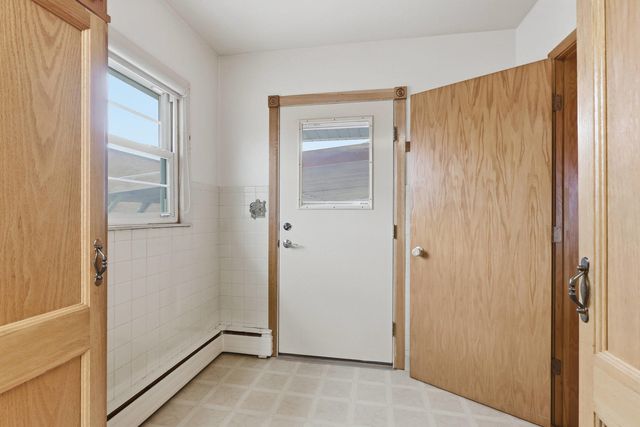 1940 4th Street A, East Moline, IL 61244