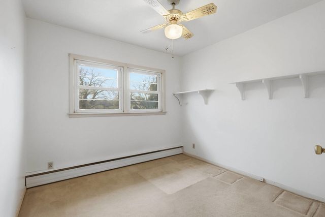 1940 4th Street A, East Moline, IL 61244