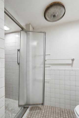 1940 4th Street A, East Moline, IL 61244