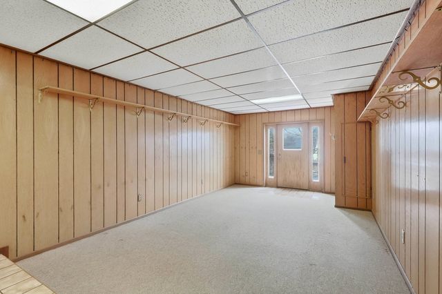 1940 4th Street A, East Moline, IL 61244