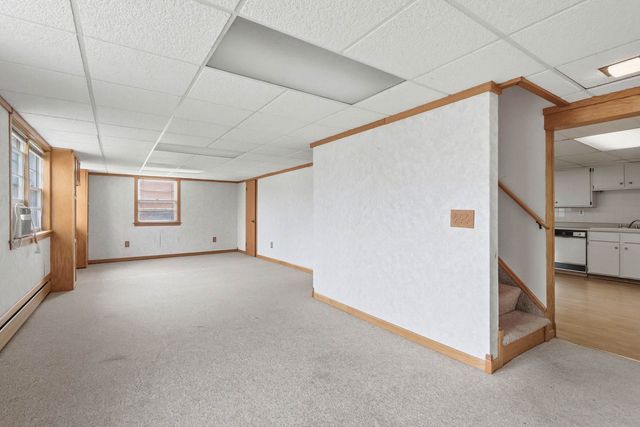 1940 4th Street A, East Moline, IL 61244