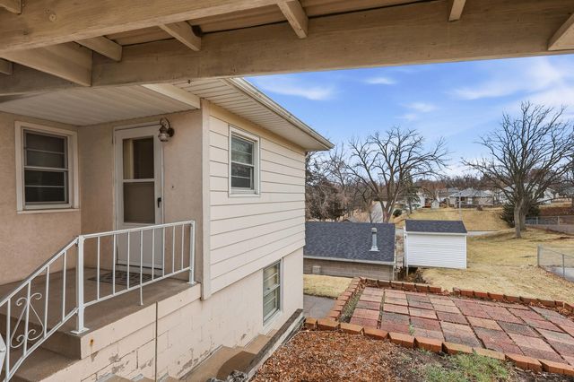 1940 4th Street A, East Moline, IL 61244