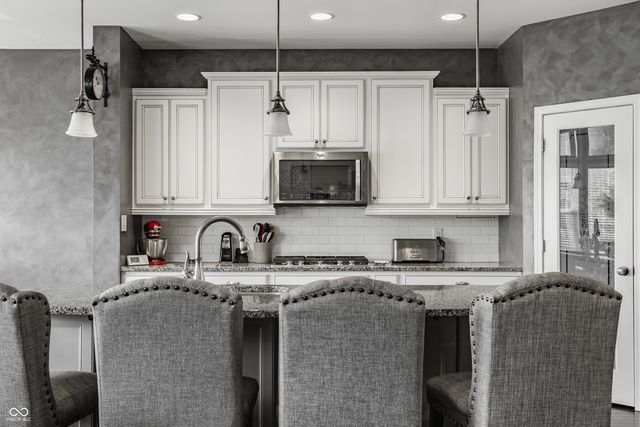 17170 Hearthfield Way, Noblesville, IN 46062