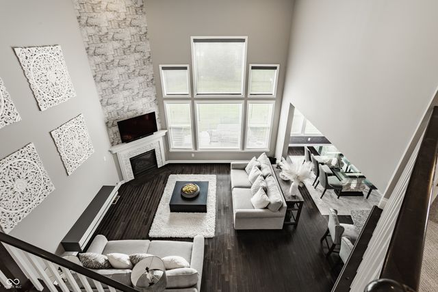 17170 Hearthfield Way, Noblesville, IN 46062