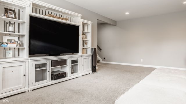 17170 Hearthfield Way, Noblesville, IN 46062