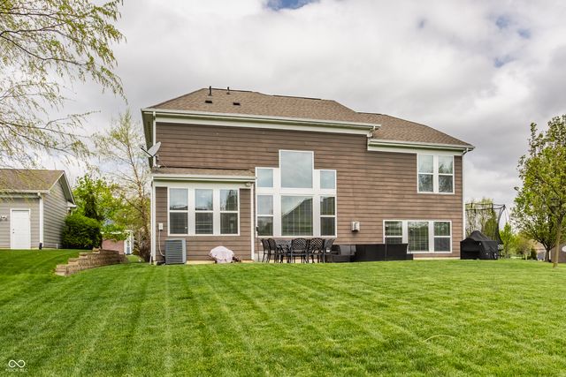 17170 Hearthfield Way, Noblesville, IN 46062