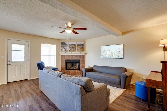 13261 Walker Post Avenue, El Paso, TX 79928