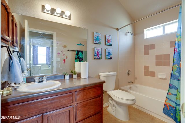 13261 Walker Post Avenue, El Paso, TX 79928
