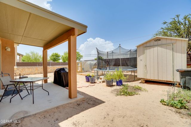 13261 Walker Post Avenue, El Paso, TX 79928