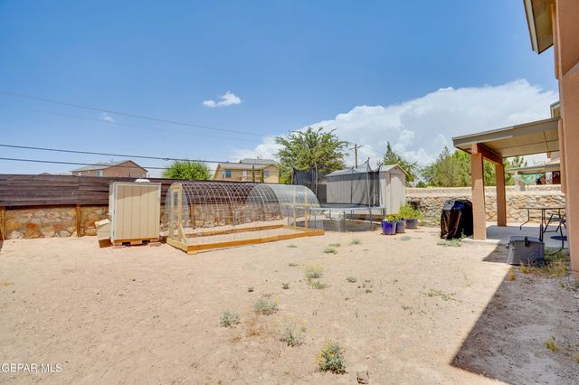 13261 Walker Post Avenue, El Paso, TX 79928