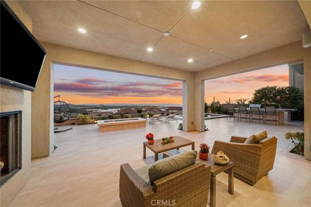 1132 Summit Oak, Lake Forest, CA 92679