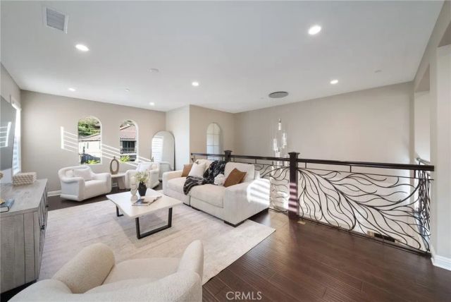 1132 Summit Oak, Lake Forest, CA 92679