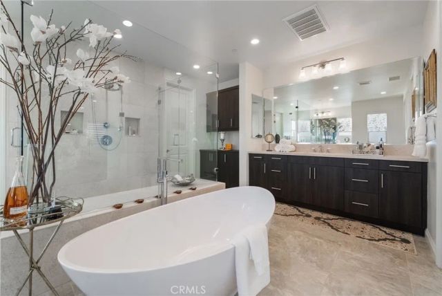 1132 Summit Oak, Lake Forest, CA 92679